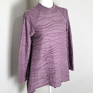 Cupio Purple Textured High-Low Top, Size Medium